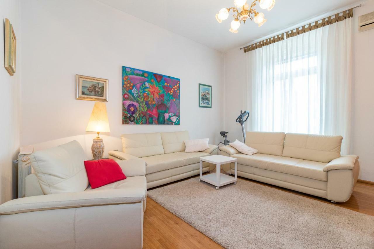 Apartman Vesna Pula Exterior foto